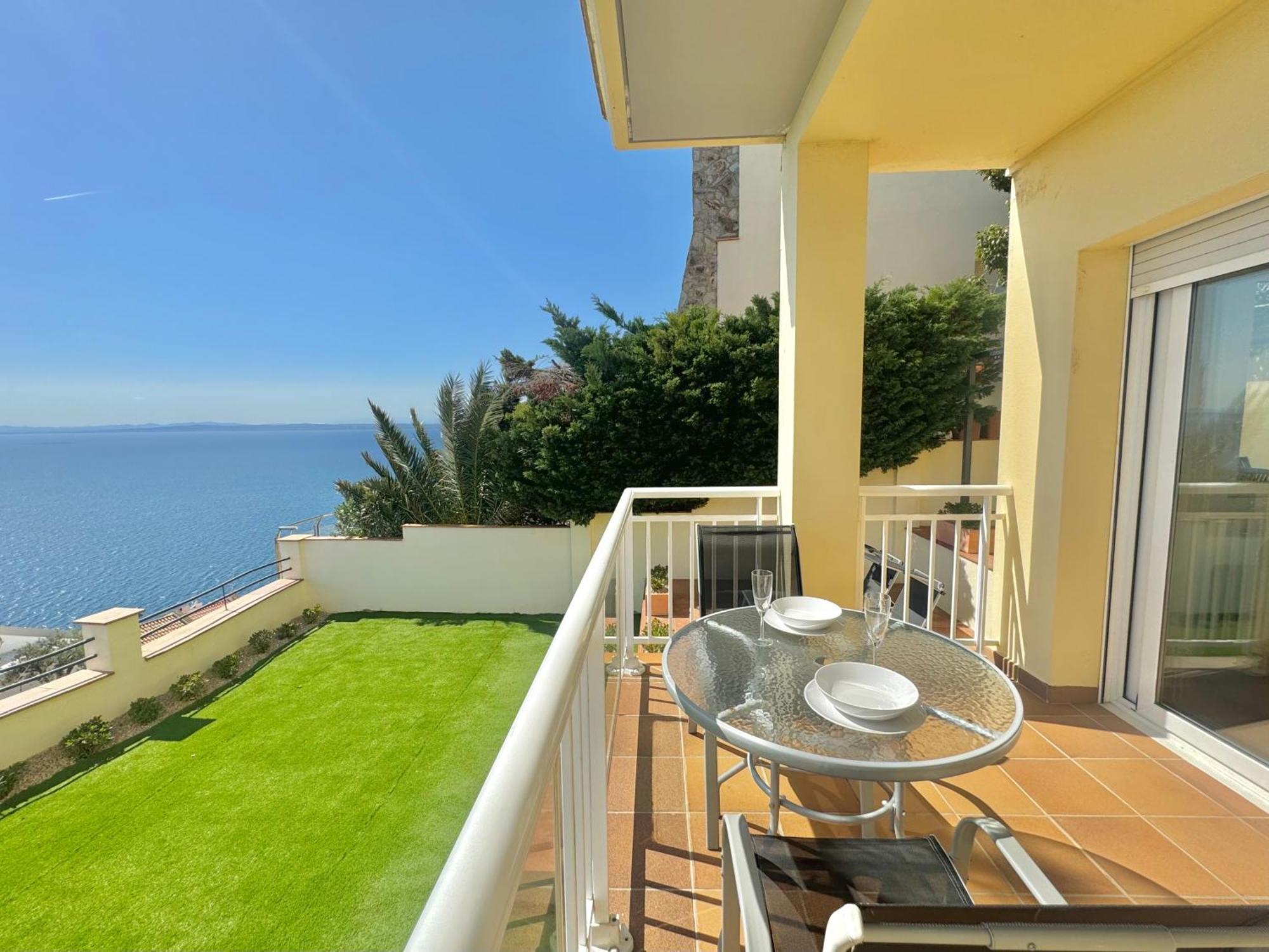 Apartment Marina 6 *